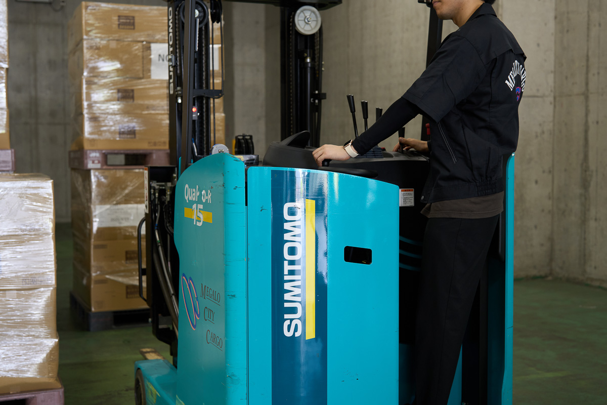 船橋センターのパート・アルバイト 倉庫内作業 フォークリフト 仕分け作業 物流求人イメージ